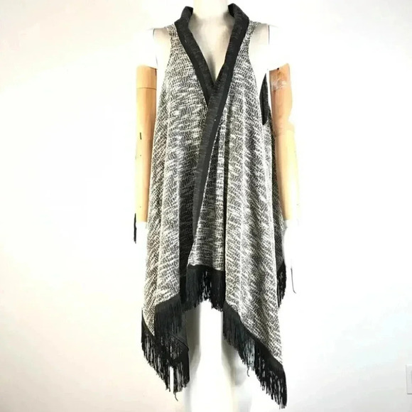 Jessica Simpson open cardigan vest - Picture 2 of 8
